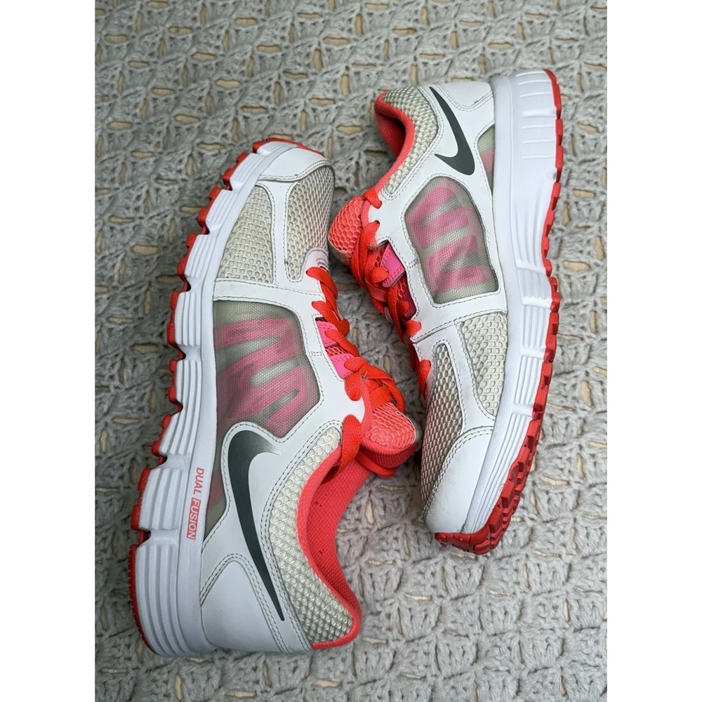 NIKE Dual Fusion ST2 Running Shoes Women's Size 10 Cross Training 454240-105
